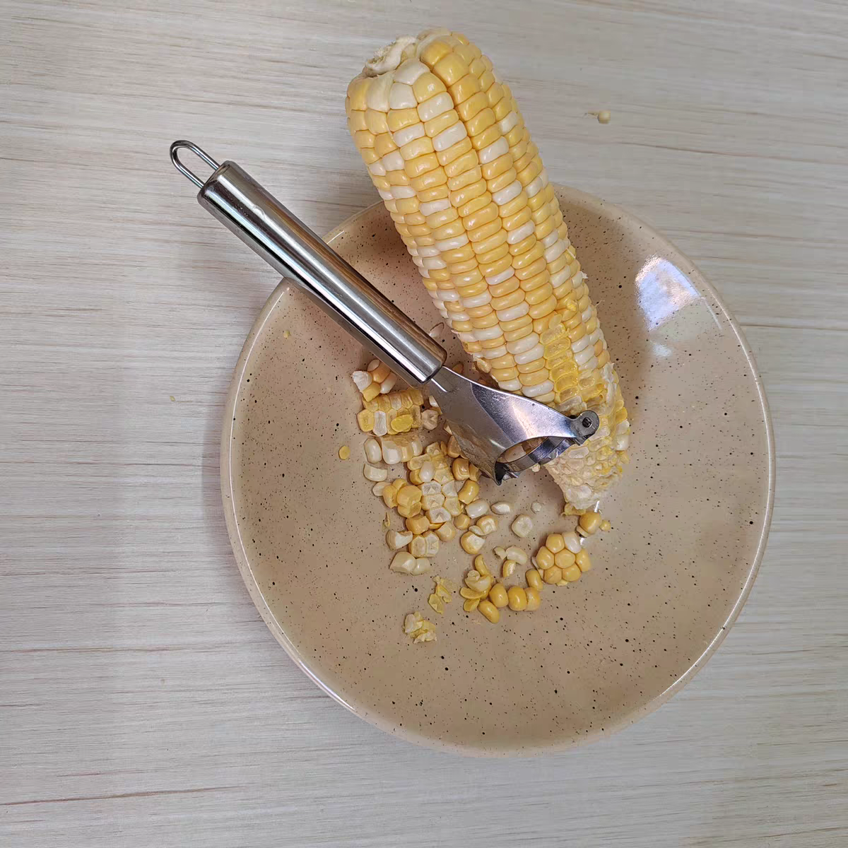 Stainless Steel Corn Stripper 🌽 Easy Kernel Remover Kitchen Tool