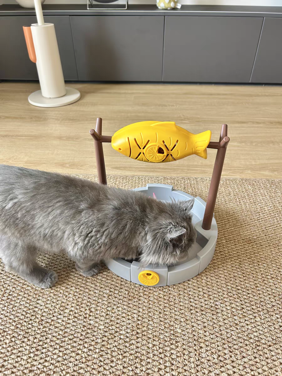 Cat Interactive Treat Toy 🐾 Rolling Feeder Puzzle Pet Self-Play Fun