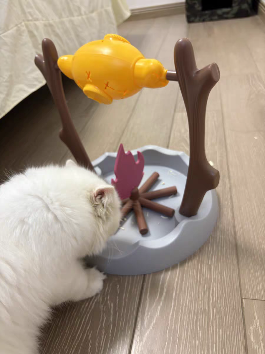 Cat Interactive Treat Toy 🐾 Rolling Feeder Puzzle Pet Self-Play Fun