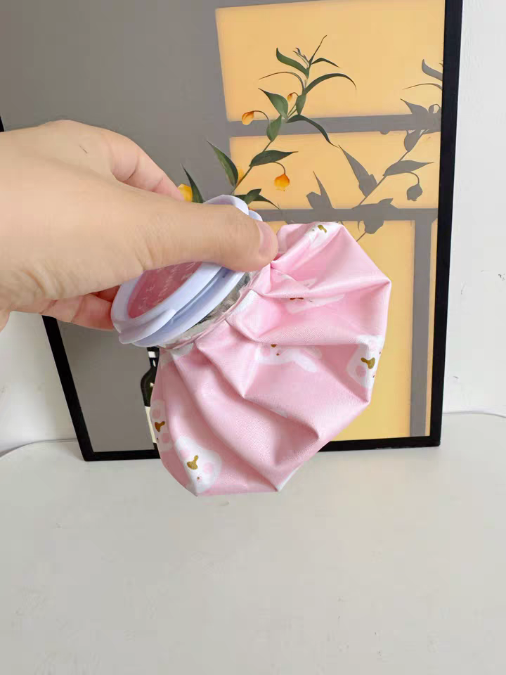 Reusable Ice Bag ❄ Hot & Cold Therapy Pack for Pain Relief, Injuries & Fever