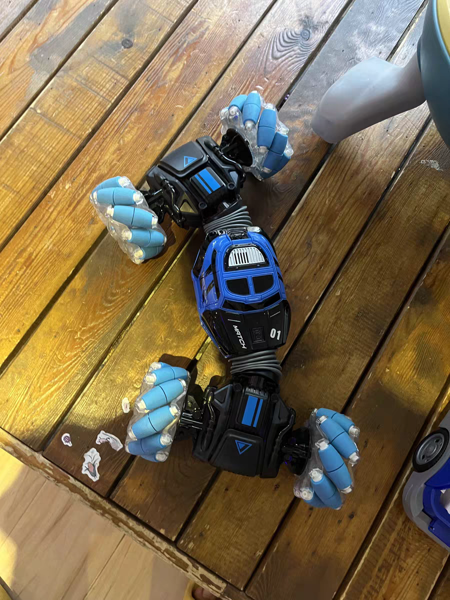 Gesture Control Watch Car 🚗 Transforming RC Stunt Off-Road Toy for Boys