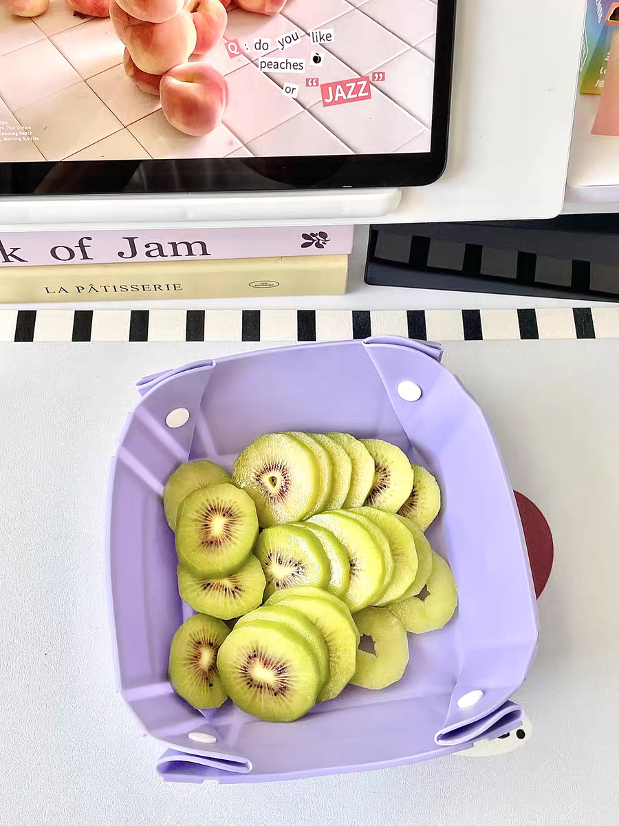 Portable Folding Silicone Bowl 🍲 Travel Outdoor Fruit Plate Cutting Board Basket