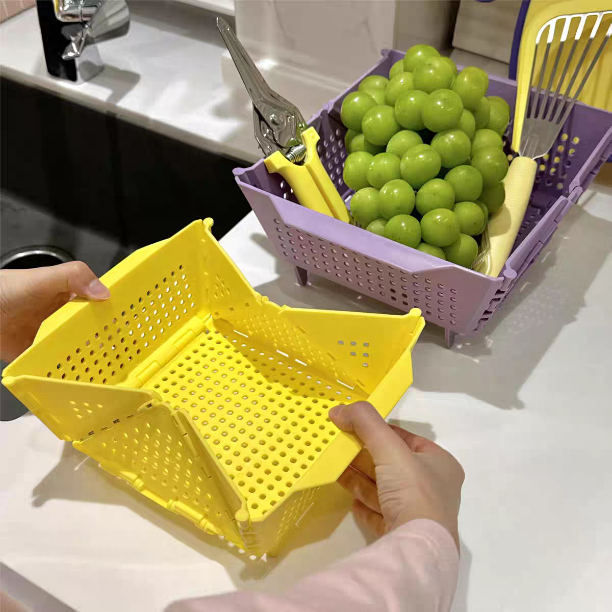 Collapsible Sink Strainer Basket 🥦 Foldable Kitchen Wash Basin & Fruit Drainer