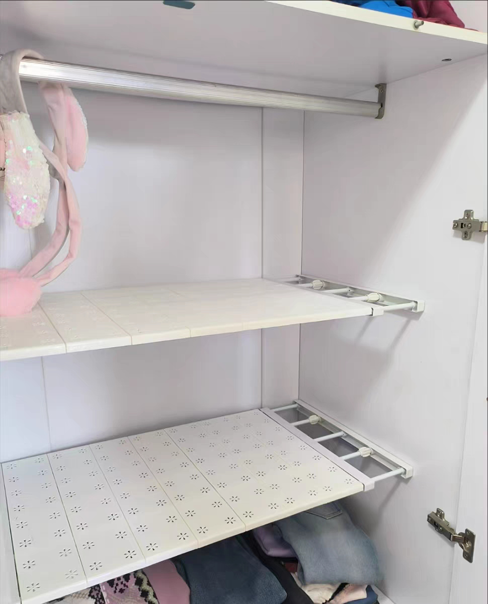 Expandable Closet Shelf Organizer 🧺 Adjustable Divider Rack for Storage