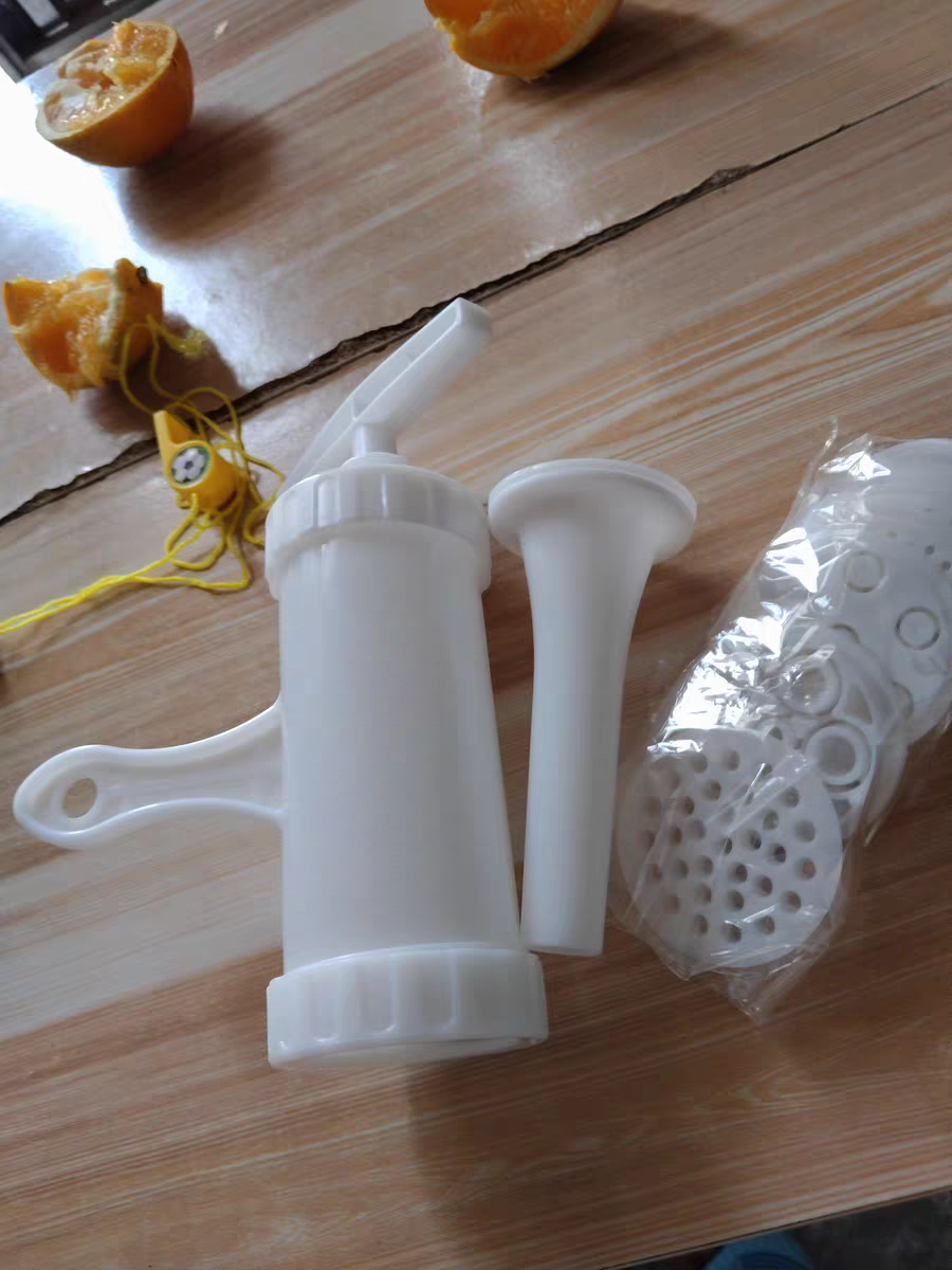 Manual Noodle & Sausage Maker 🍜 Hand-Crank Pasta Press & Filler Tool