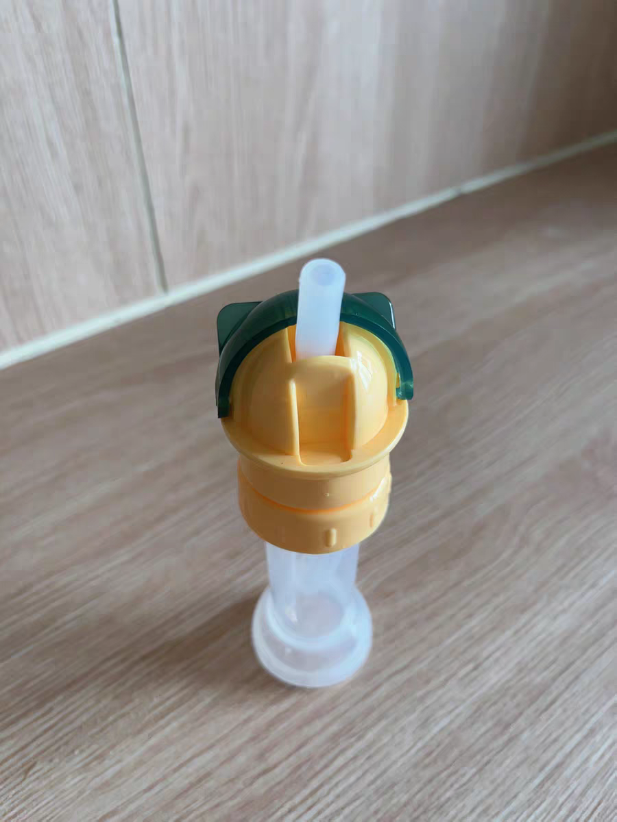 Silicone Bottle Straw Adapter 🍼 Portable Drink Cap for Kids & Baby