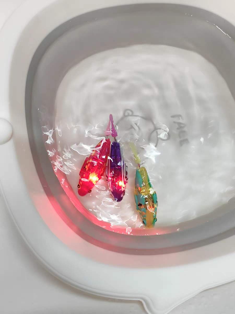 Electric Swimming Fish Toy 🐟 Light-Up Baby Bath Toy Water Play Fun