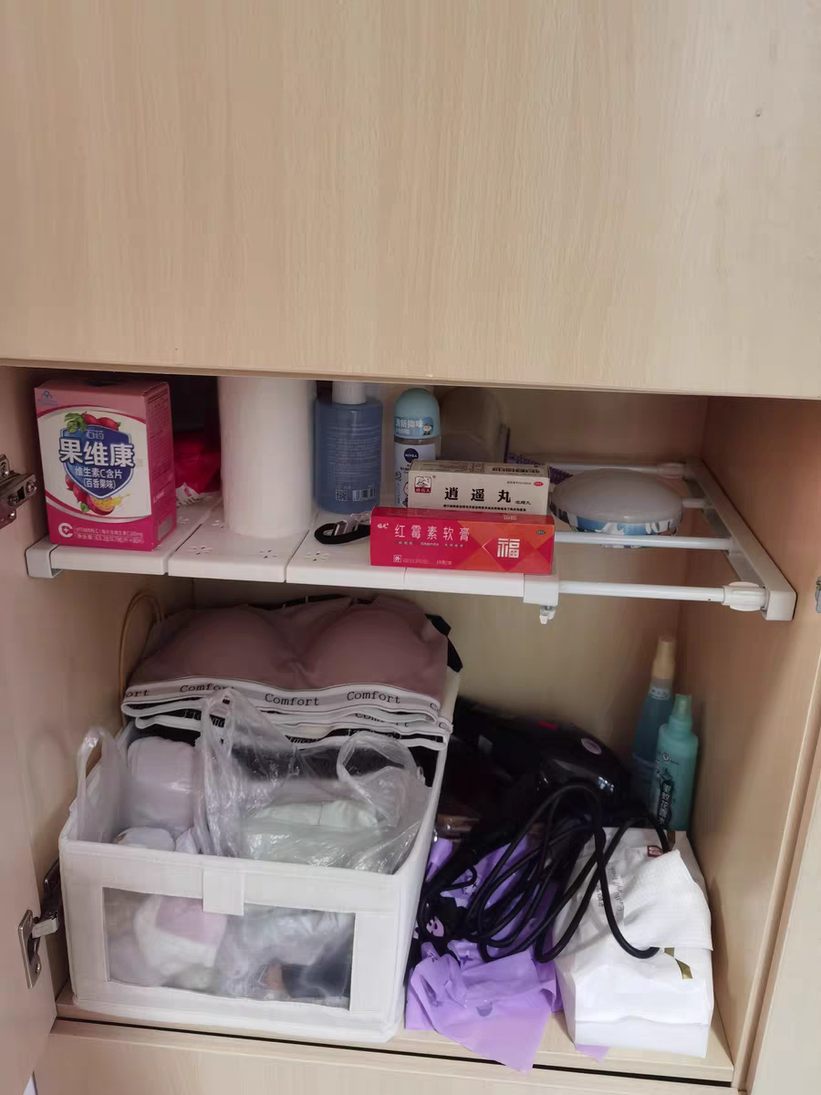 Expandable Closet Shelf Organizer 🧺 Adjustable Divider Rack for Storage