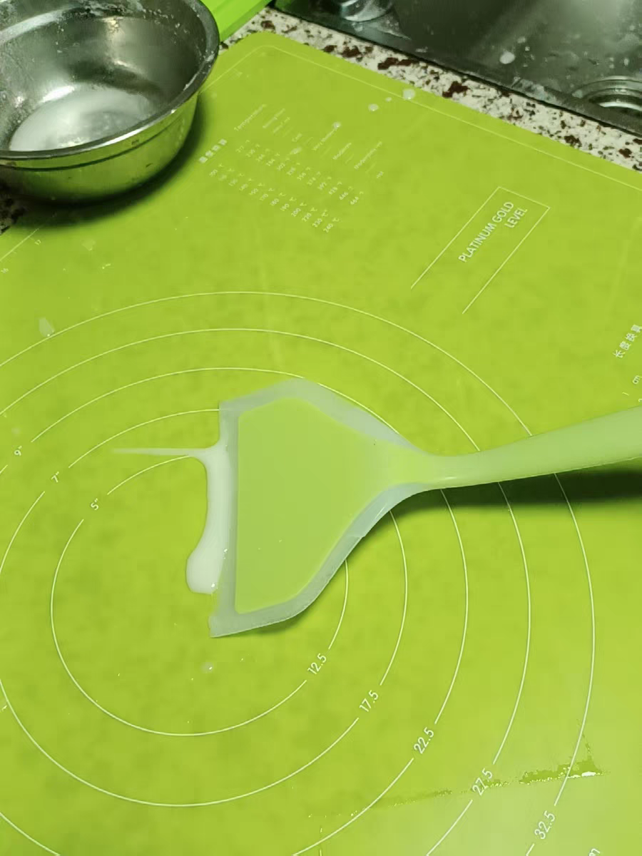 Silicone Pancake Spatula – Non-Stick Heat Resistant Turner for Cooking & Baking