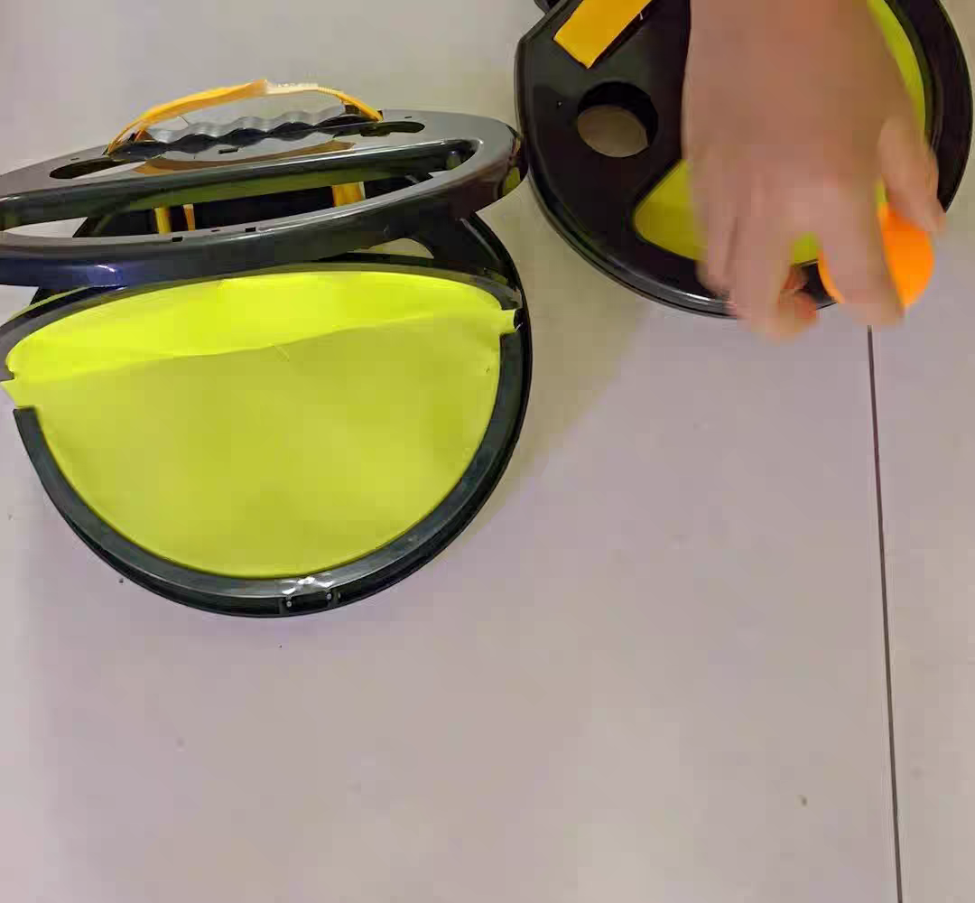 Kids Catch Ball Game Set 🎾 Elastic Hand Paddle Throw & Catch Toy