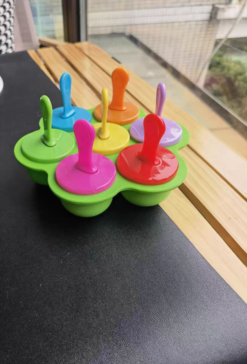 Silicone Ice Cream Mold 🍦 DIY Popsicle Maker Mini Ice Pop Tray for Kids