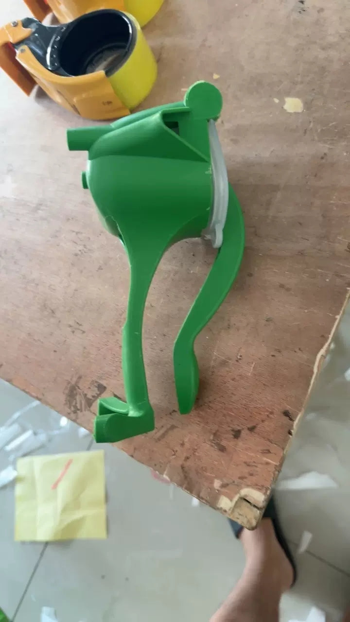 Manual Fruit Juicer 🍋 Hand Press Citrus Squeezer for Home & Kitchen