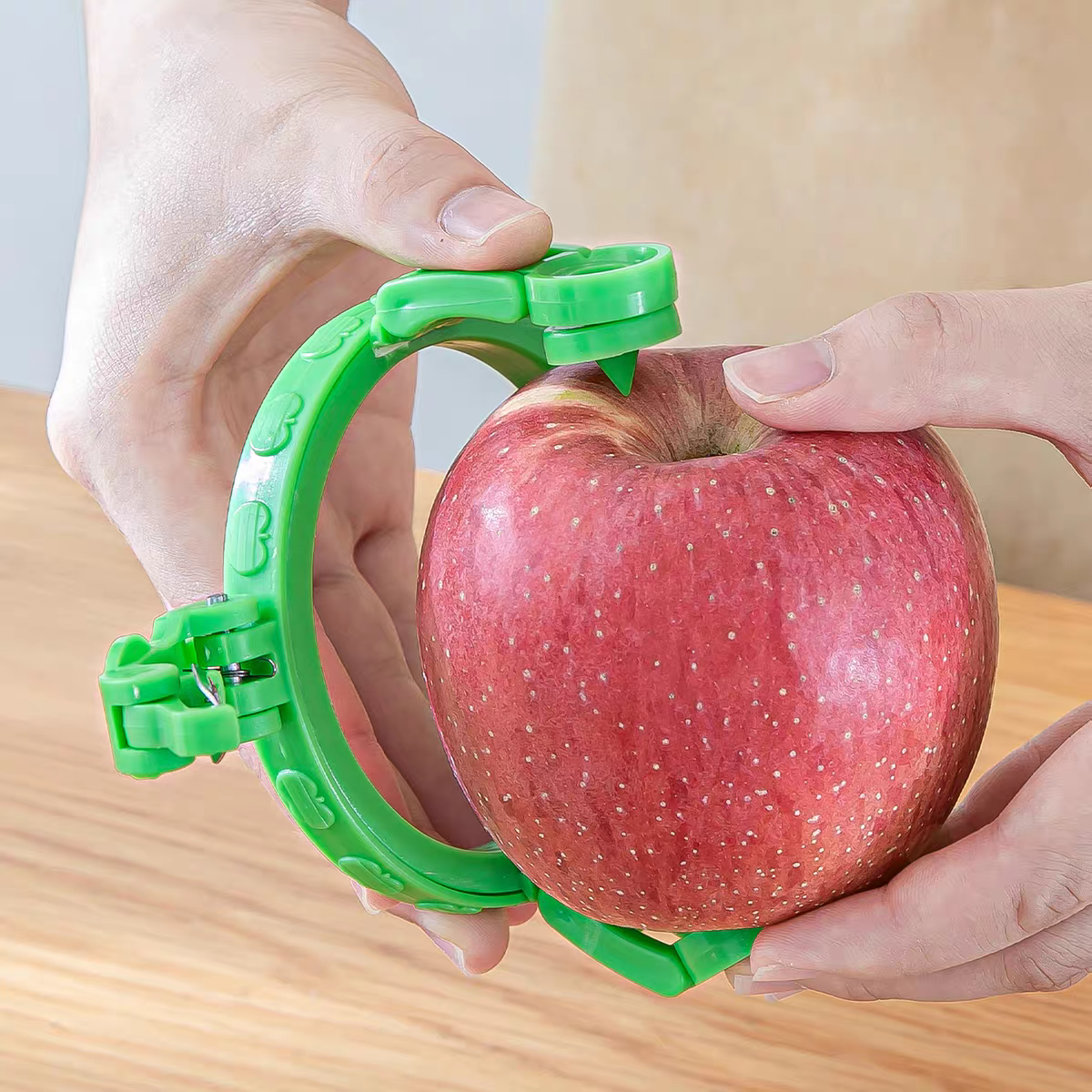 Upgraded Fruit Peeler 🍎 Magic Apple & Vegetable Peeling Tool