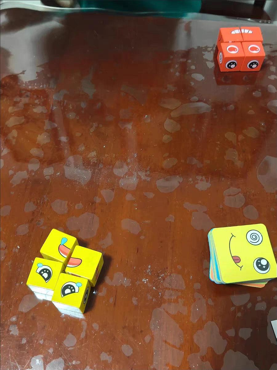 Face Changing Cube Game 🎭 Wooden Puzzle Blocks Kids Family Party Toy