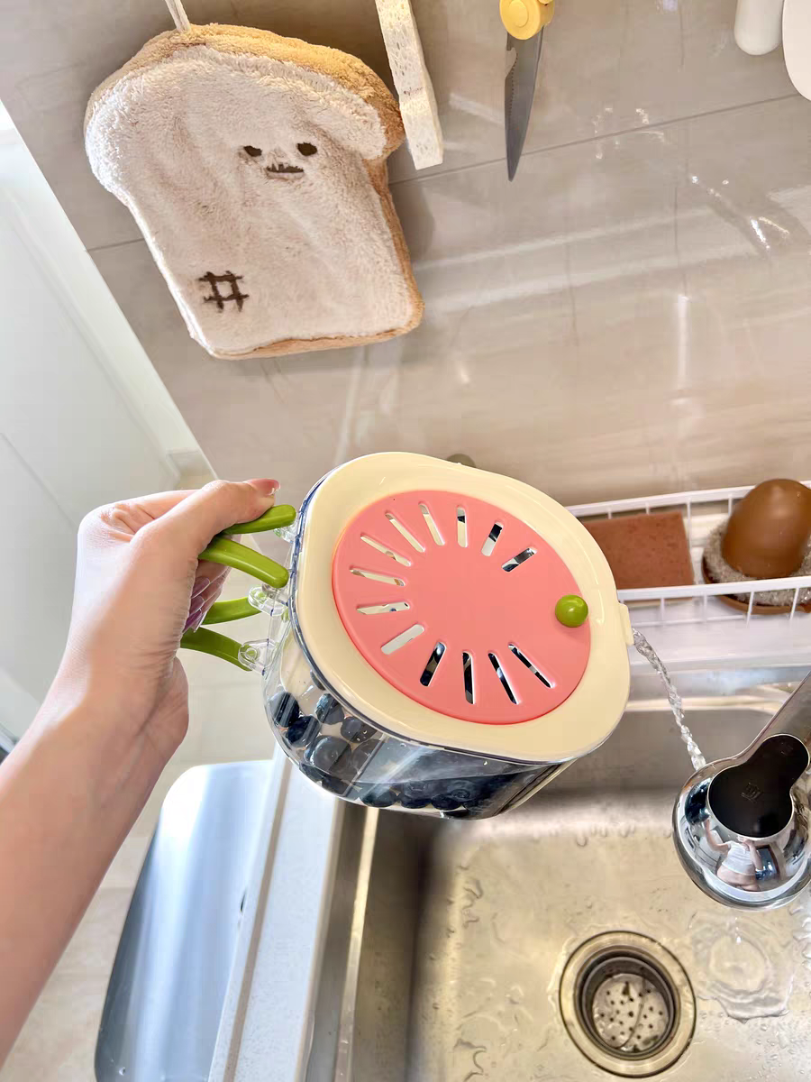 2025 New Faucet Sink Drain Basket 🍇 Kitchen Fruit Veggie Strainer