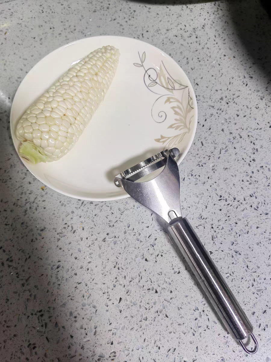 Stainless Steel Corn Stripper 🌽 Easy Kernel Remover Kitchen Tool