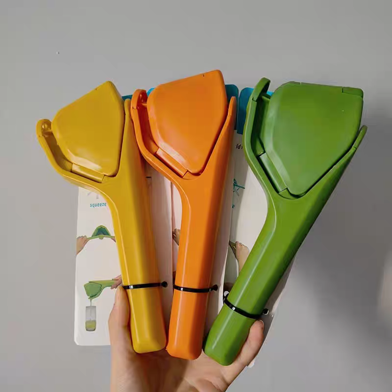 2025 Upgrade Handheld Lemon Squeezer 🍋 Manual Citrus Juicer Press Tool