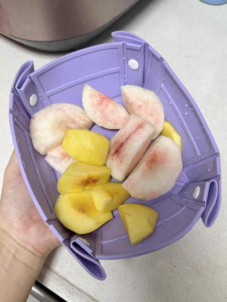 Portable Folding Silicone Bowl 🍲 Travel Outdoor Fruit Plate Cutting Board Basket
