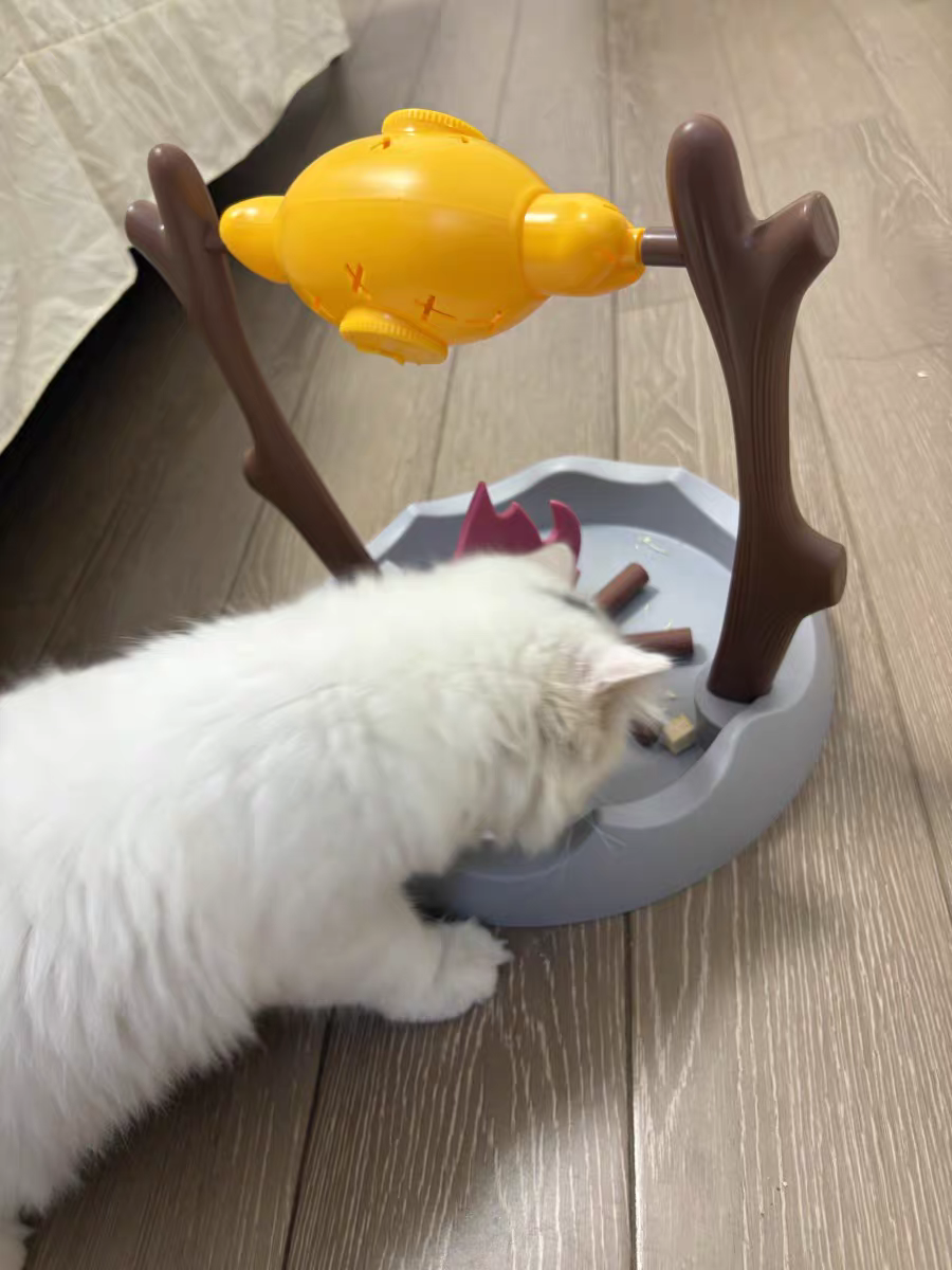 Cat Interactive Treat Toy 🐾 Rolling Feeder Puzzle Pet Self-Play Fun
