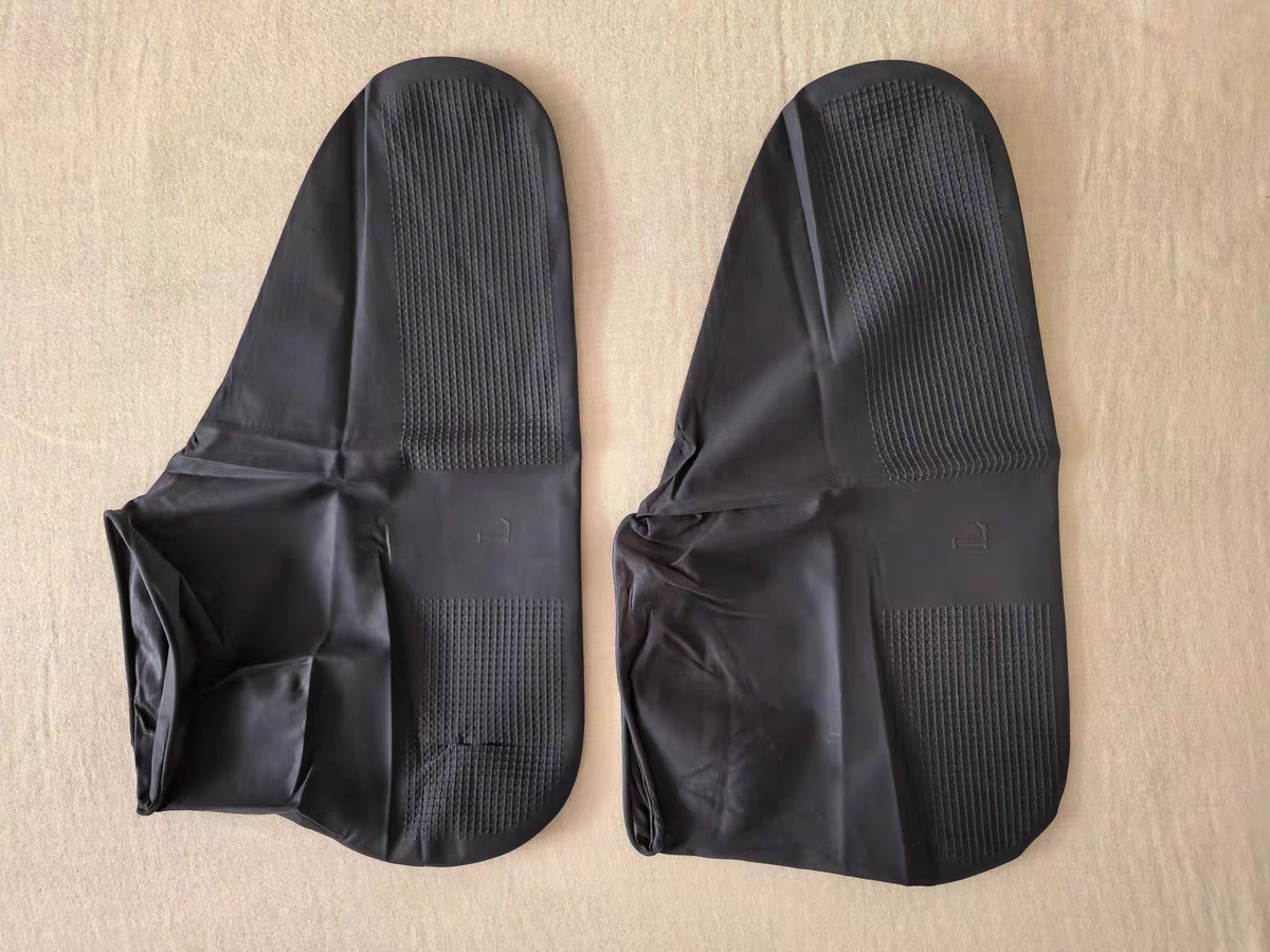 Reusable Waterproof Shoe Covers 🌧️ Non-Slip Silicone Overshoes for Rain
