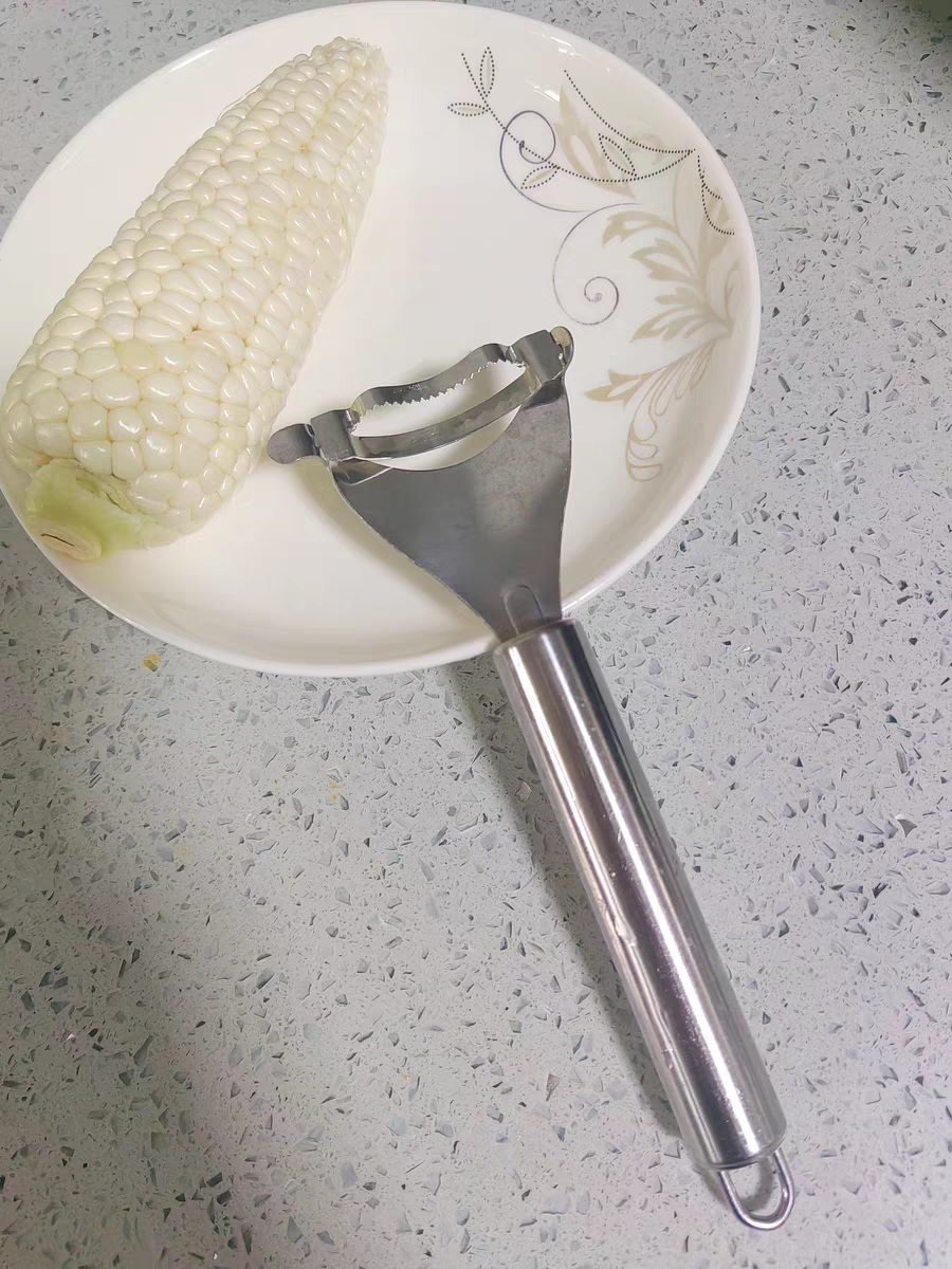 Stainless Steel Corn Stripper 🌽 Easy Kernel Remover Kitchen Tool