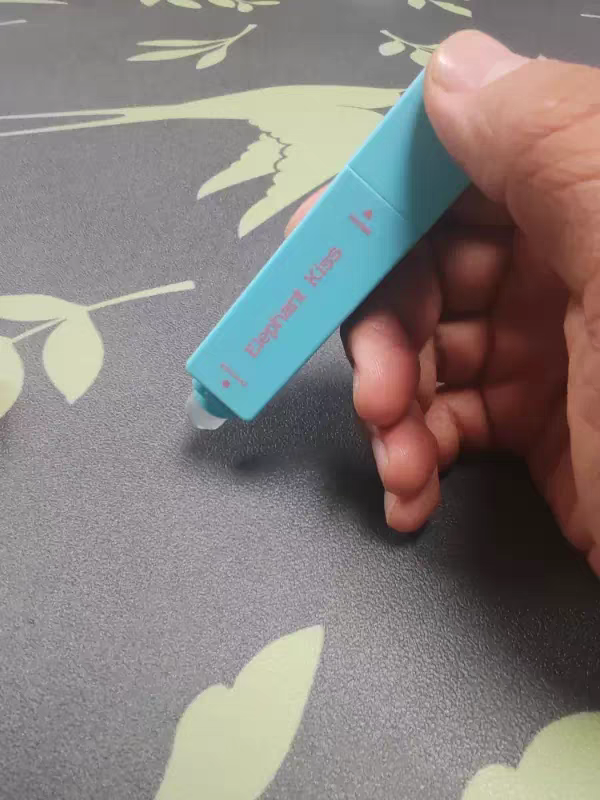Instant Stain Remover Pen ✨ Portable Oil & Spot Cleaner On-the-Go
