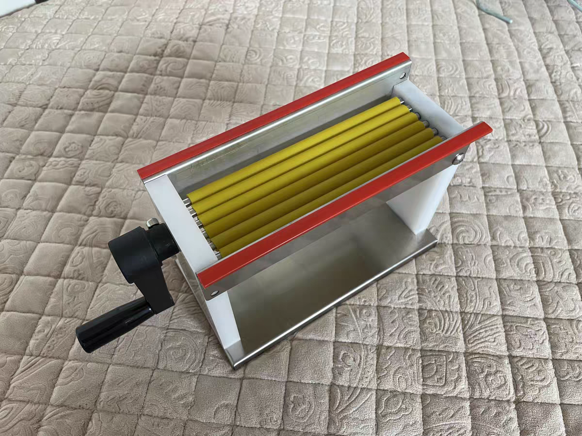 Manual Quail Egg Peeler 🥚 Automatic Shell Removing Machine for Home & Kitchen