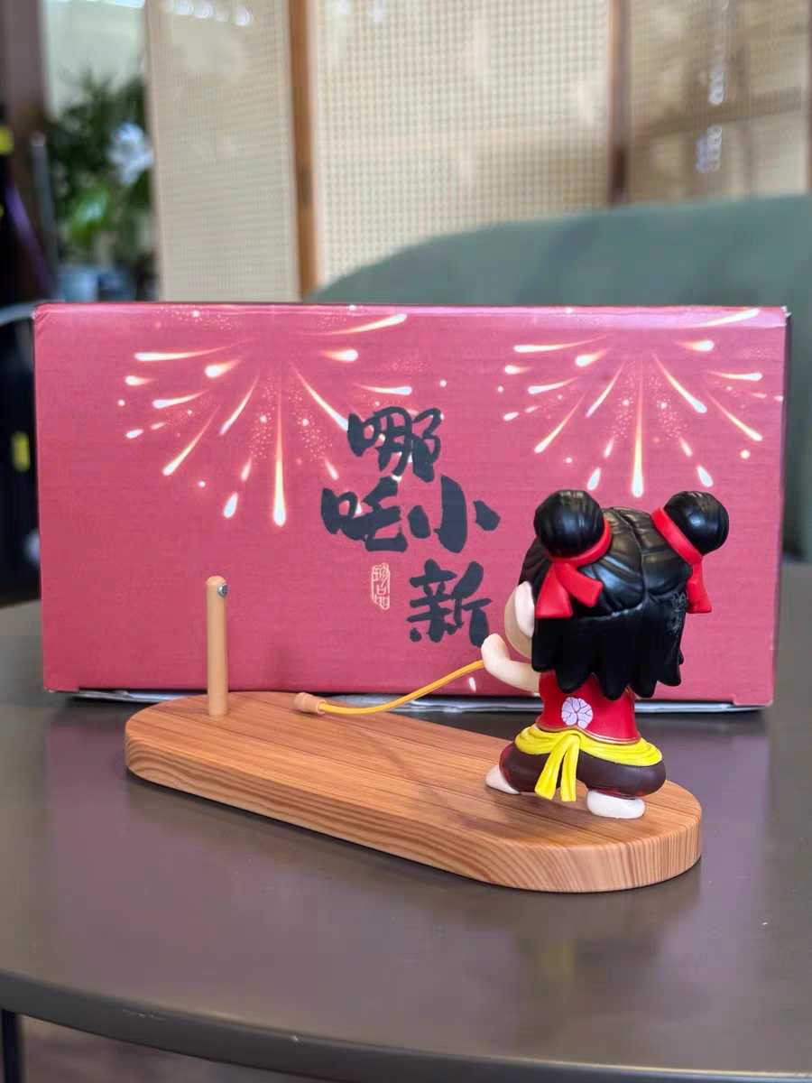 Nezha & Crayon Shin-chan Floating Night Light ✨ Cute Desk & Car Decor Gift