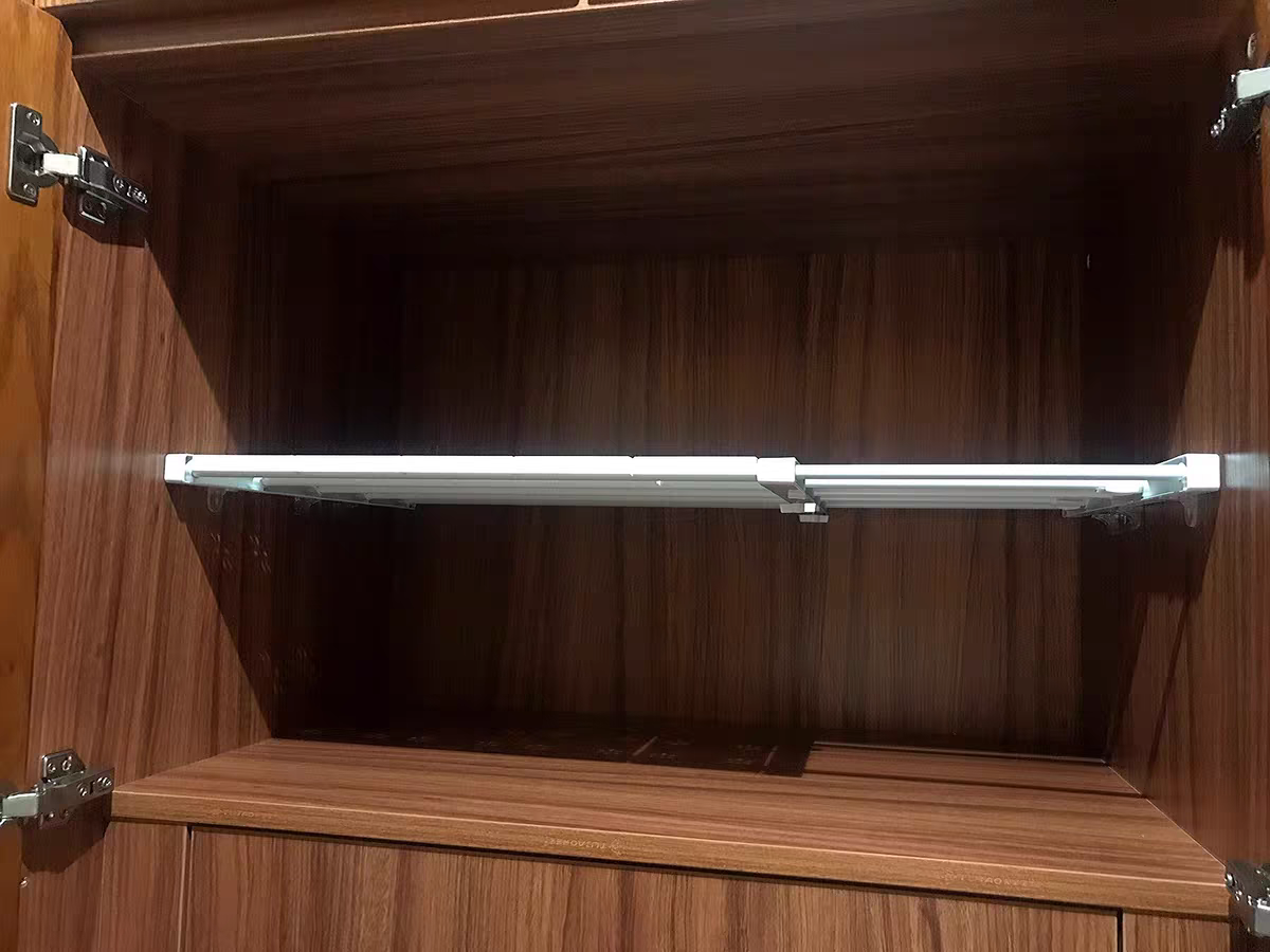 Expandable Closet Shelf Organizer 🧺 Adjustable Divider Rack for Storage
