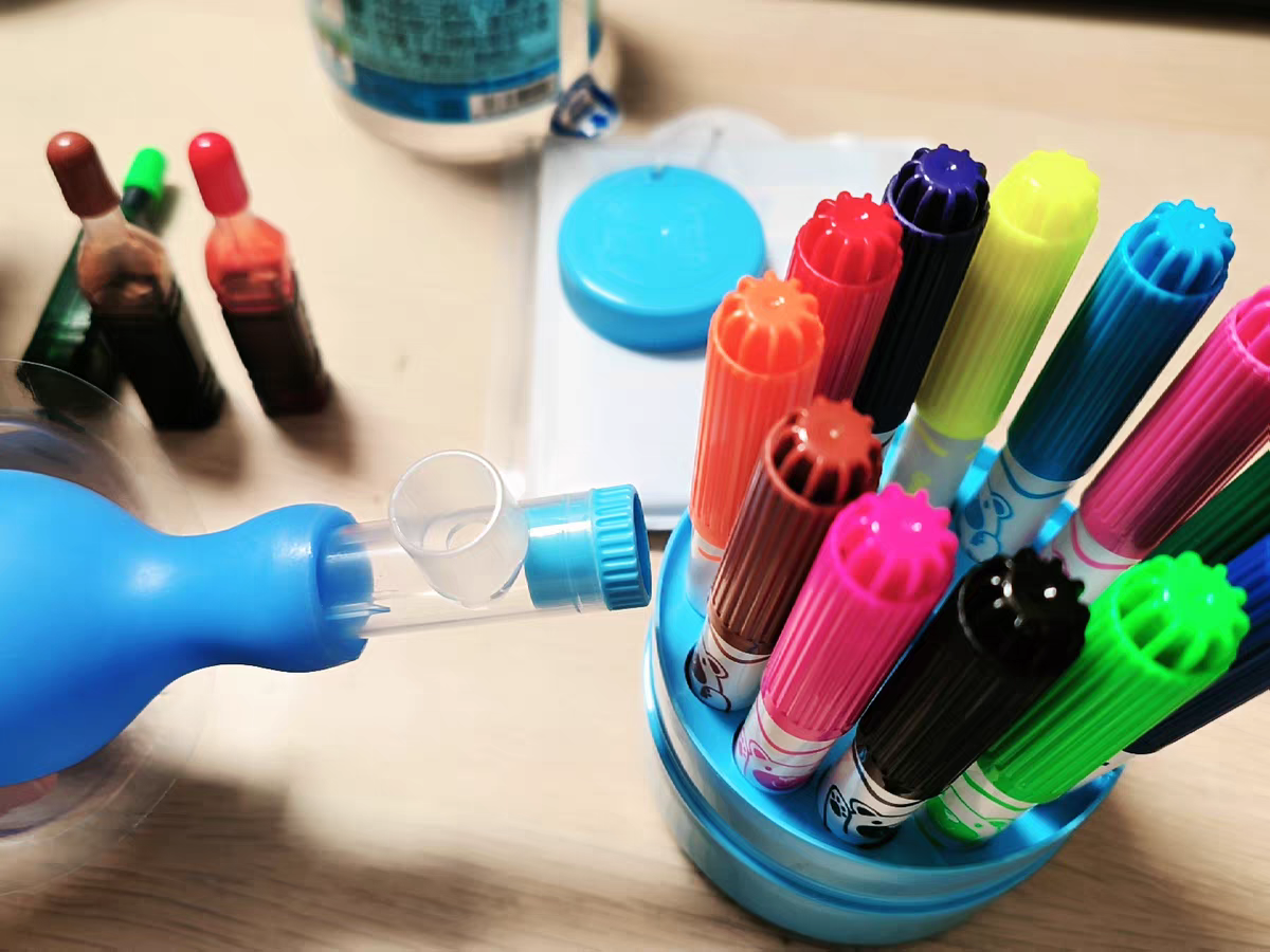 Kids Spray Pen Set 🎨 12/24 Colors Washable Airbrush Marker Toy