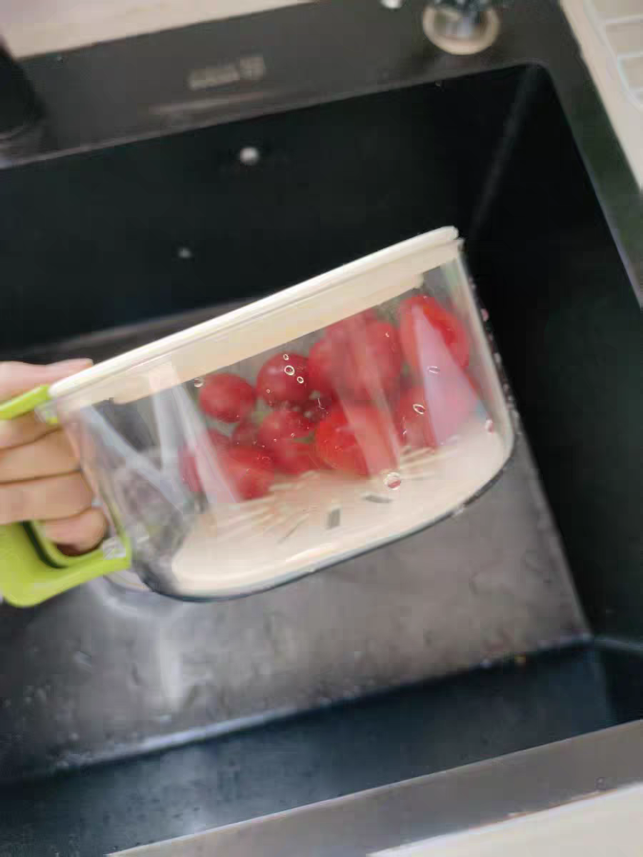 2025 New Faucet Sink Drain Basket 🍇 Kitchen Fruit Veggie Strainer