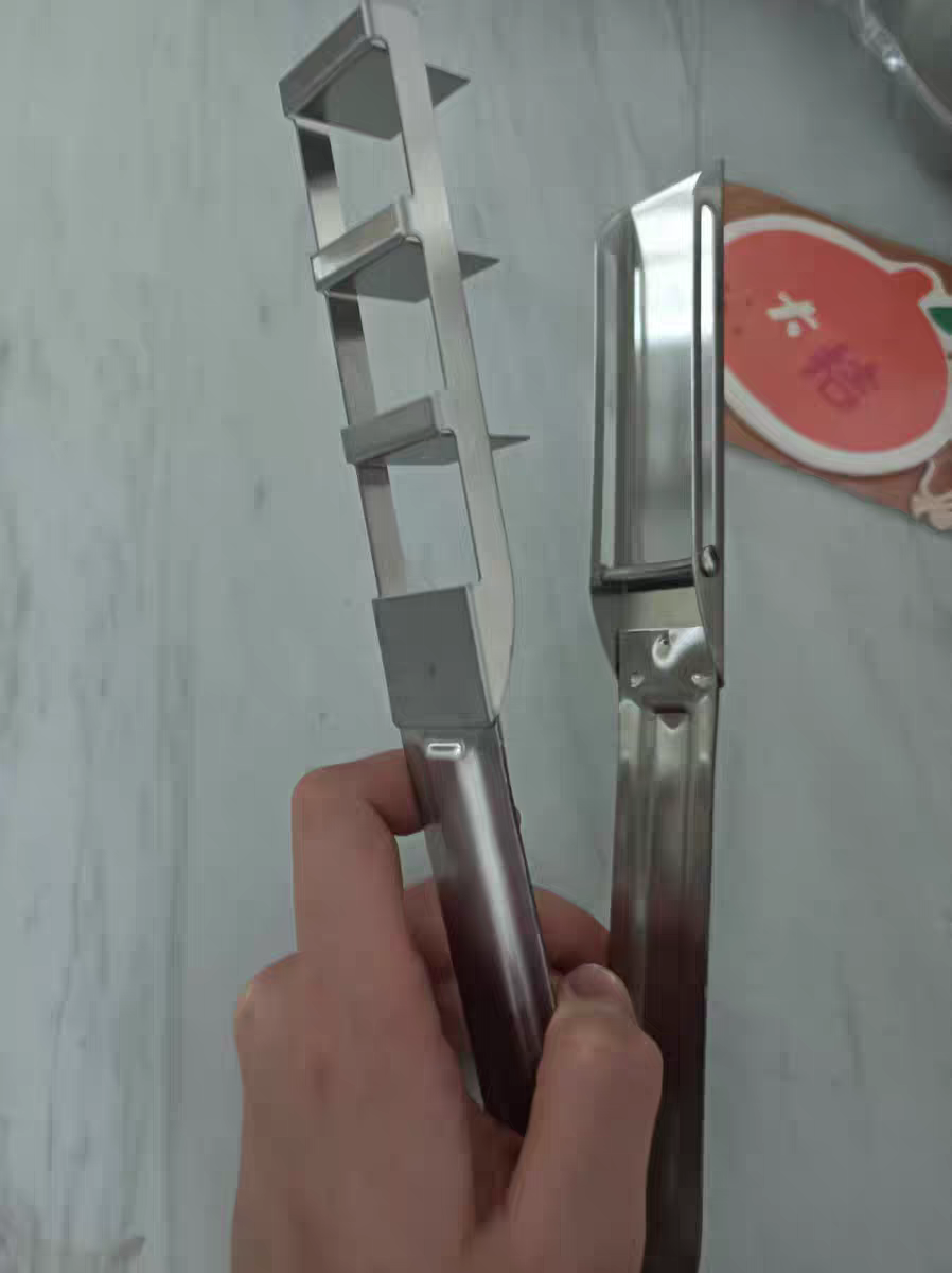 304 Stainless Steel Watermelon Cutter 🍉 Multi-Function Fruit Divider Tool