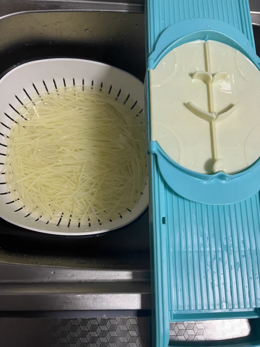 Stainless Steel Vegetable Shredder 🔪 Multi-Function Slicer & Grater Board