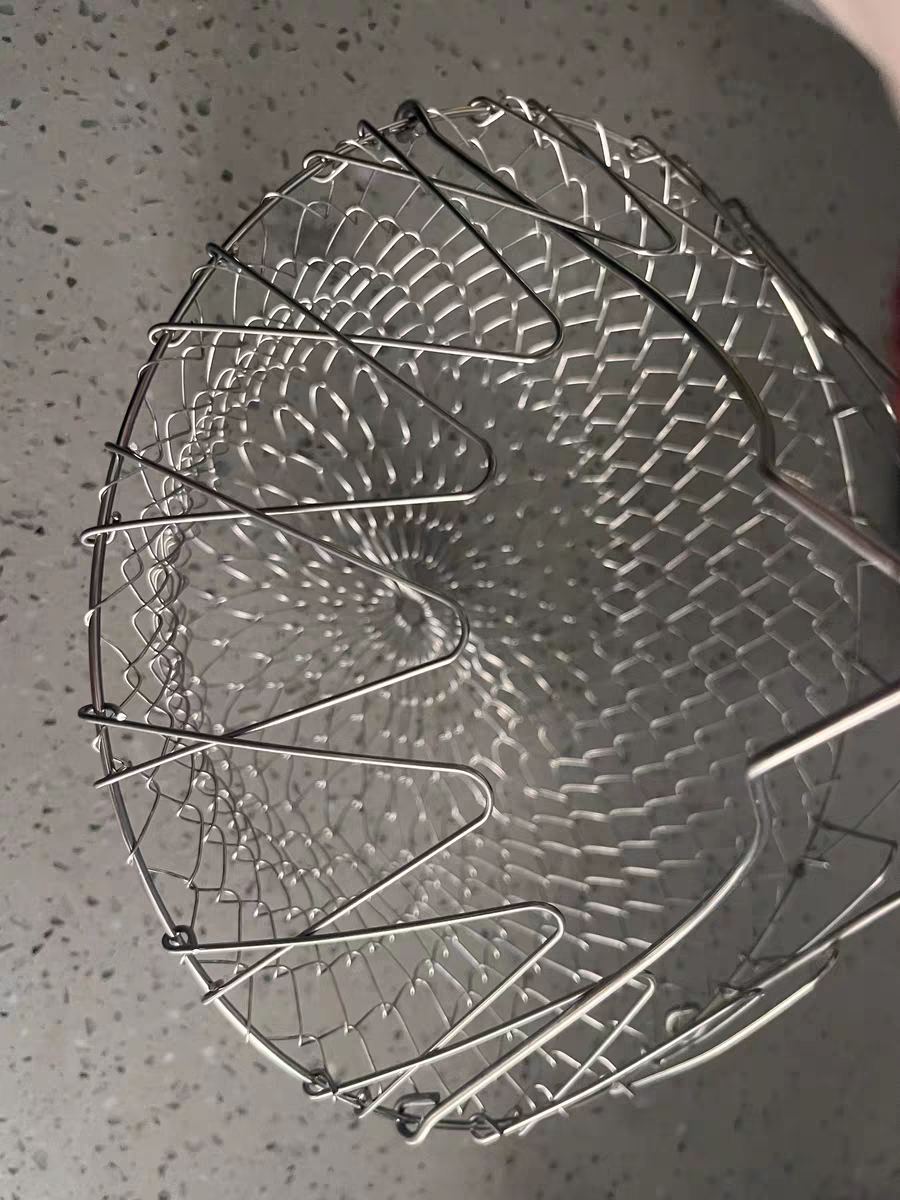 304 Stainless Steel Folding Fry Basket 🍟 Multi-Purpose Kitchen Strainer