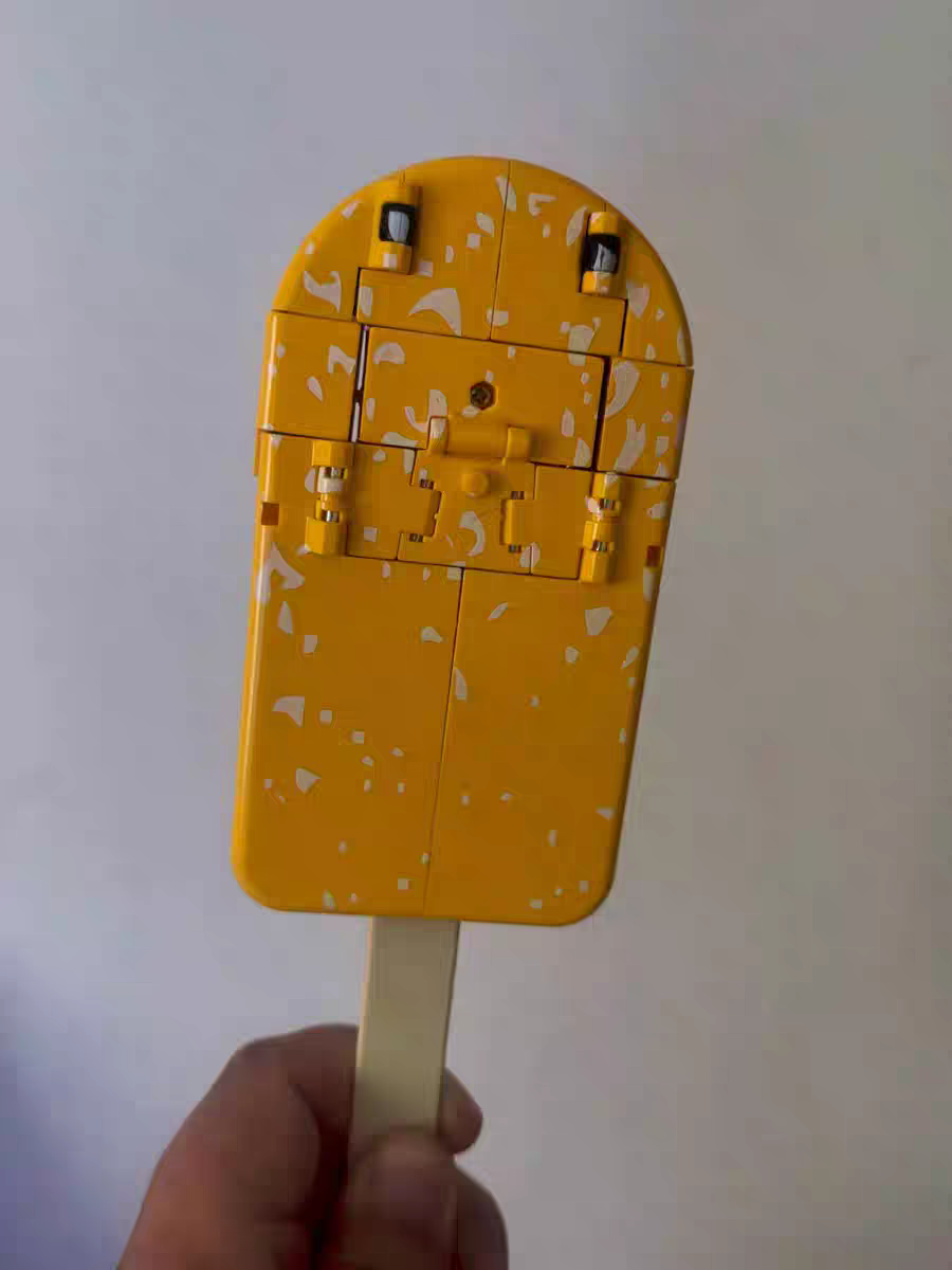 Transforming Ice Cream Robot 🍦 Kids Creative Mecha Warrior Toy Model