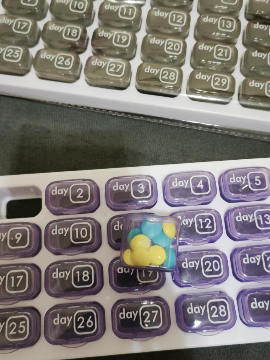 31-Day Pill Organizer 💊 Portable Monthly Medicine Reminder Box