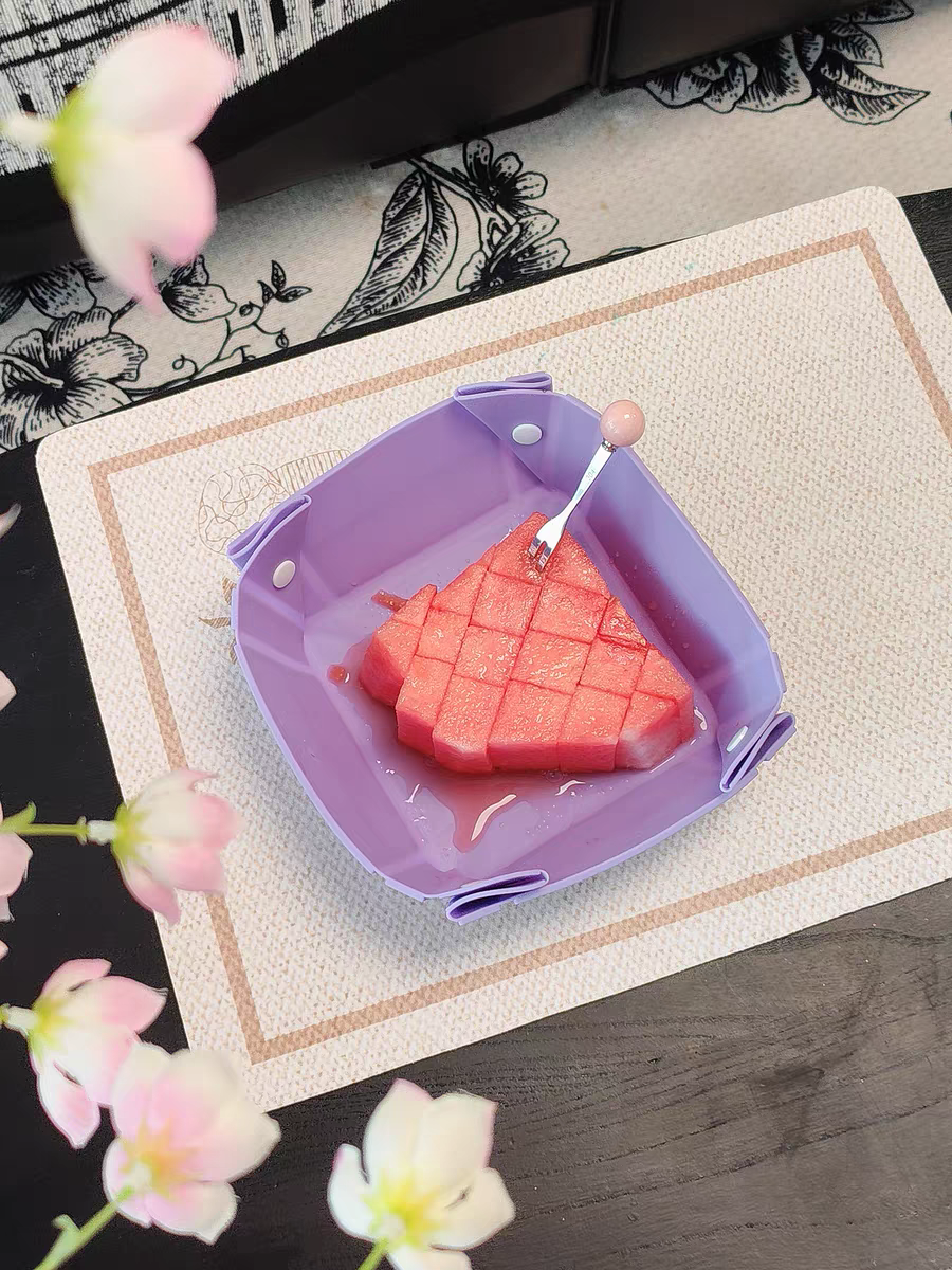 Portable Folding Silicone Bowl 🍲 Travel Outdoor Fruit Plate Cutting Board Basket