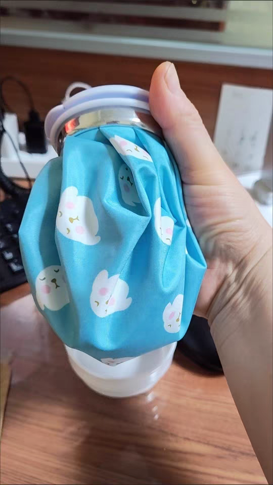 Reusable Ice Bag ❄ Hot & Cold Therapy Pack for Pain Relief, Injuries & Fever