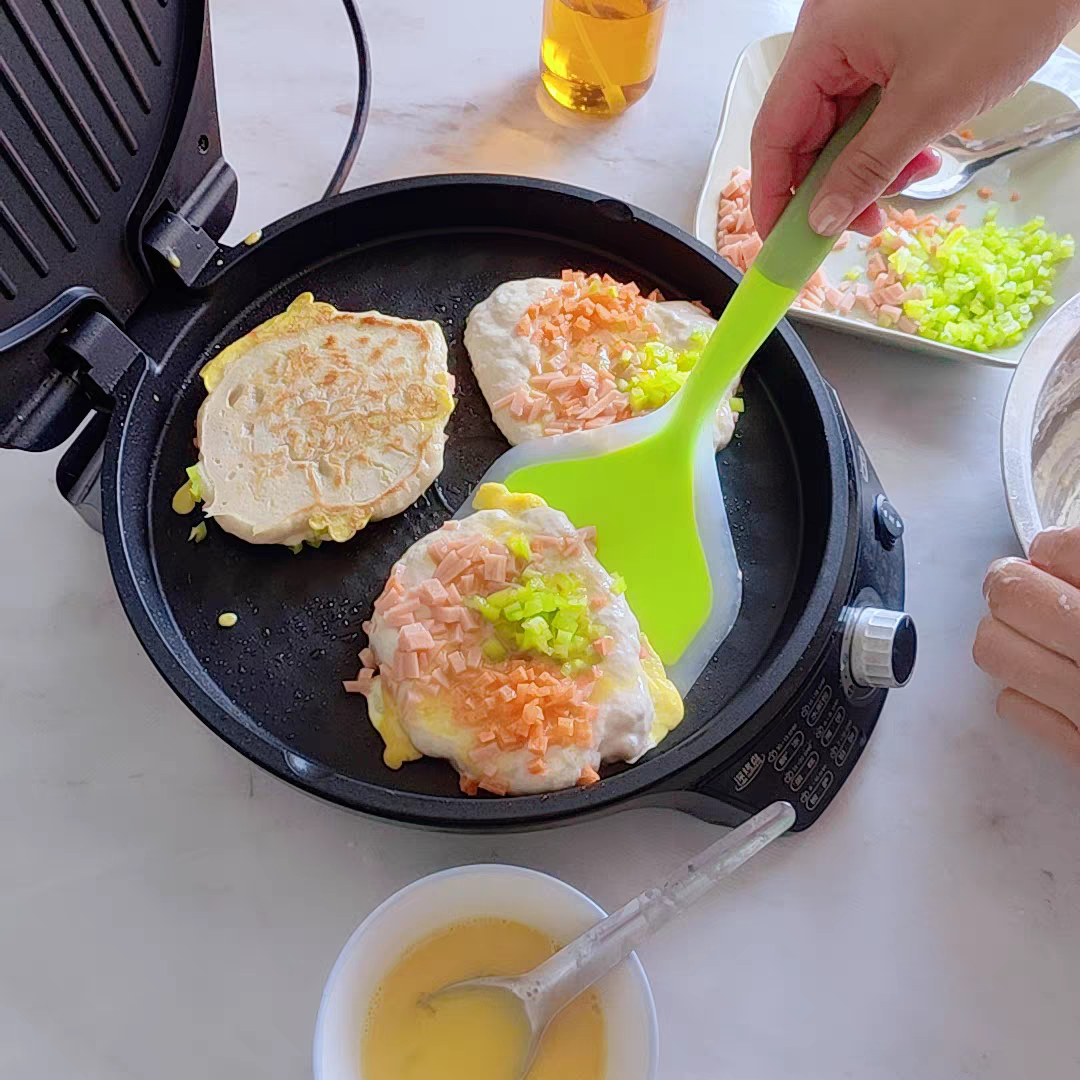Silicone Pancake Spatula – Non-Stick Heat Resistant Turner for Cooking & Baking