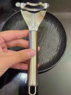 Stainless Steel Corn Stripper 🌽 Easy Kernel Remover Kitchen Tool